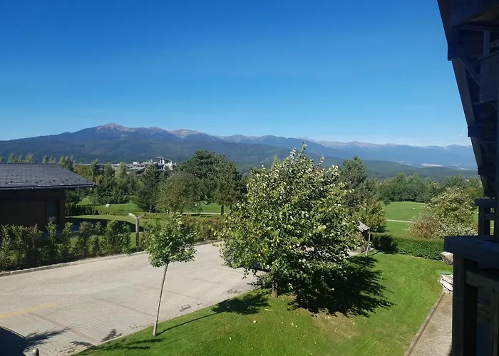 Pirin Golf Guest Апартаменты Разлог